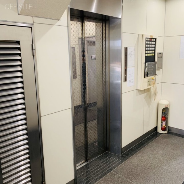 共同ビル新本町 エレベーター