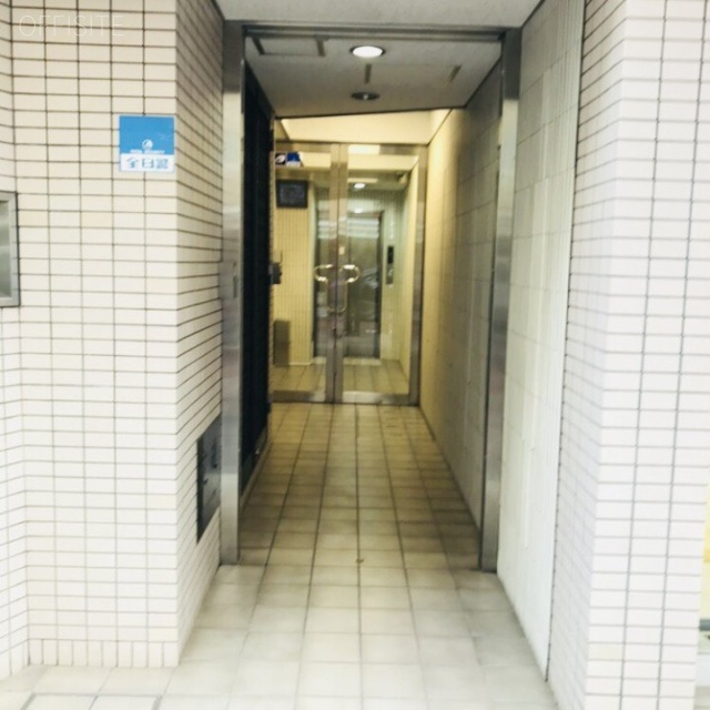 日吉ビル エントランス