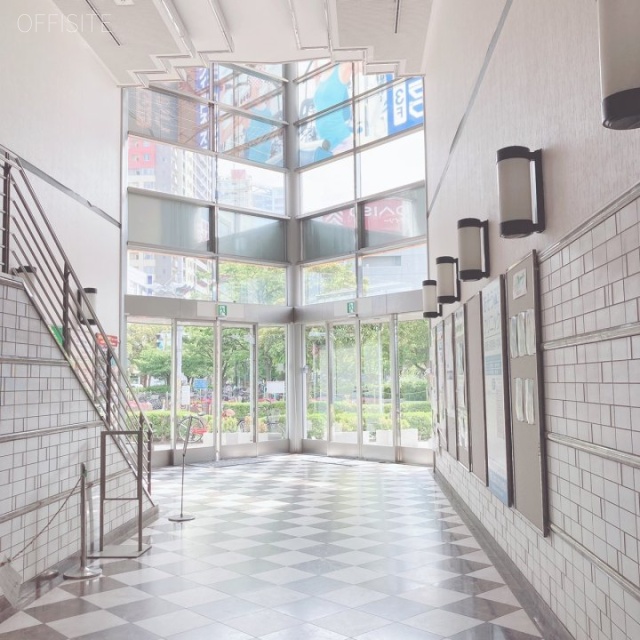 稲毛海岸ビル エントランス