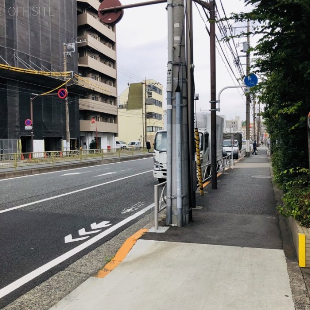 ケイヒン東大井ビル ビル前面道路