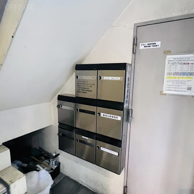 京橋鈴木ビル エントランス