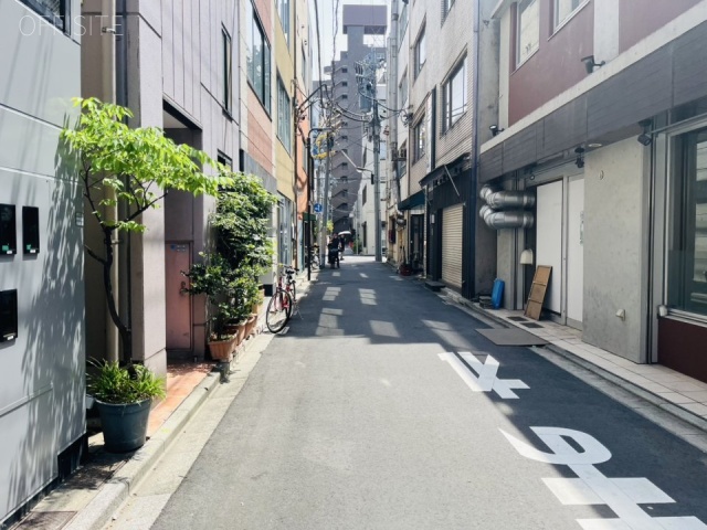 神保町ビル 前面道路