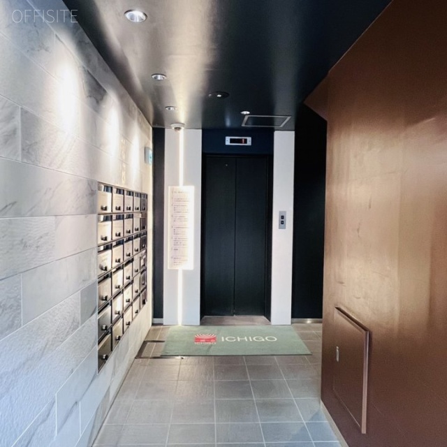 いちご銀座612ビル エントランス