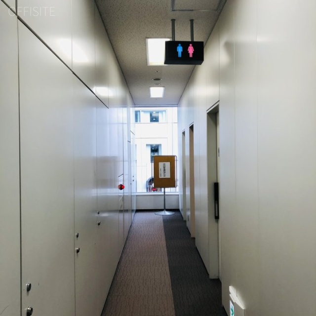 新青山ビル西館 エントランス