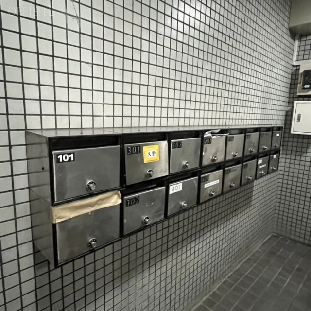 サンシャルム堀ビル エントランス