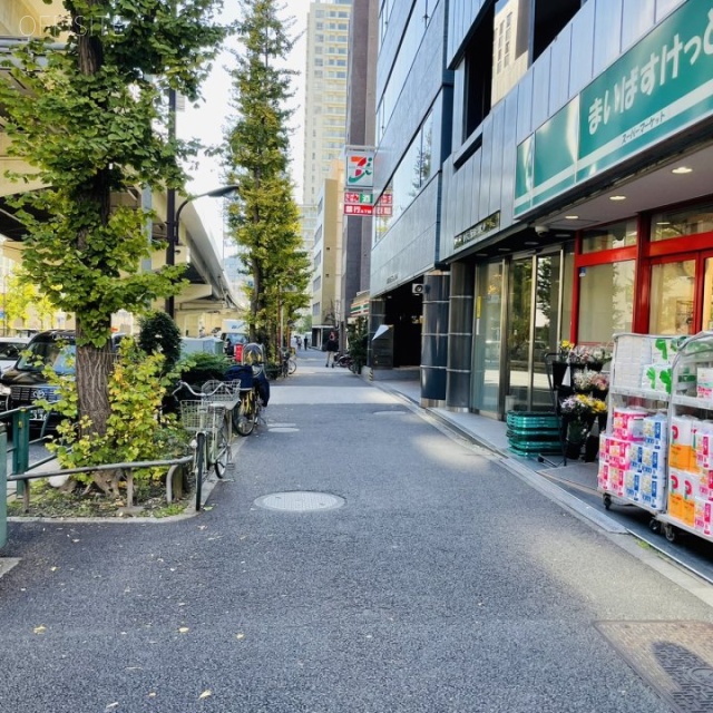 いちご西五反田ビル ビル前面道路