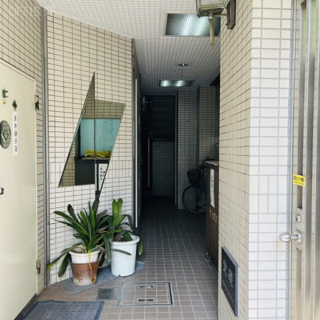 永井ビル エントランス