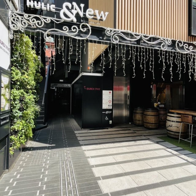 ビュレックスファイブ エントランス