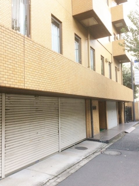 新聞之新聞ビル 外観