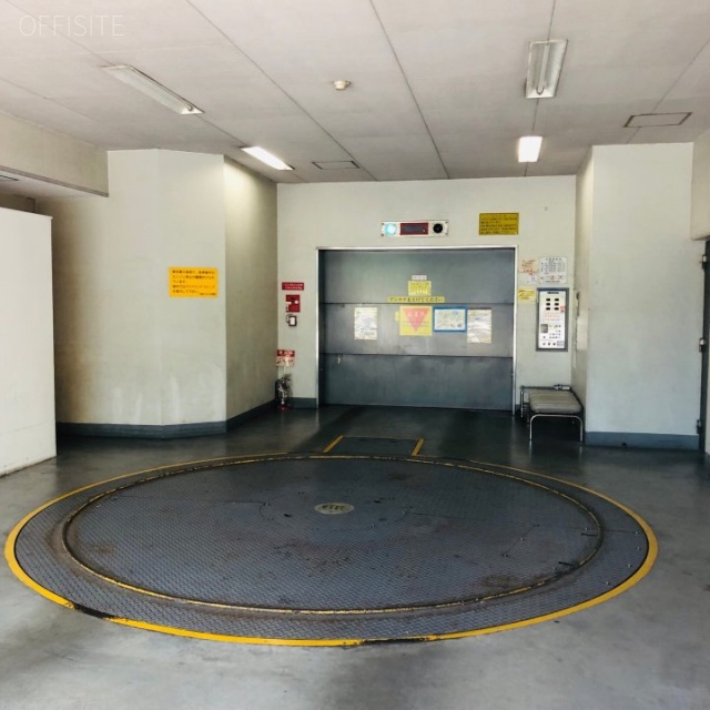 大森センタービル 駐車場