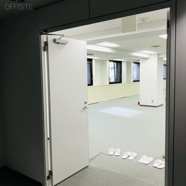 虎ノ門スピリットビル 貸室入口