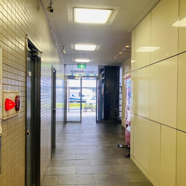 ウィスタリア東五反田ビル エントランス