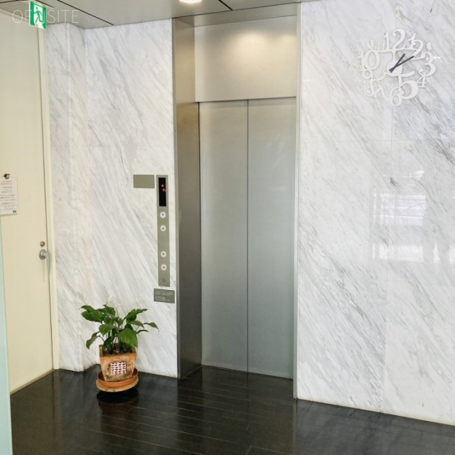 サンライズ長井ビル エレベーター