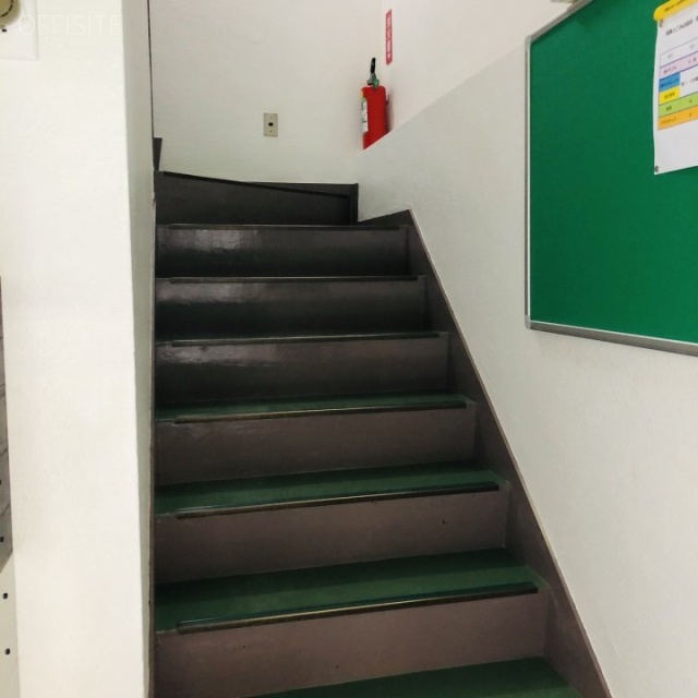 大湯ビル エントランス