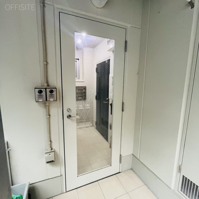 レオビル エントランス