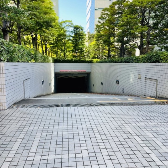 FOREFRONT TOWER 駐車場