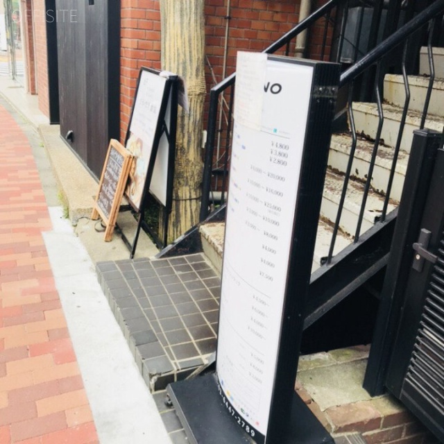 ブラック青山 エントランス