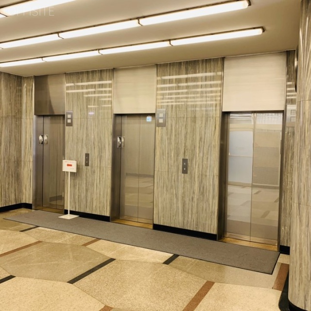 朝日ビル エレベーター