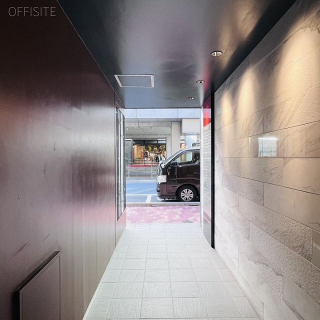 いちご銀座612ビル エントランス