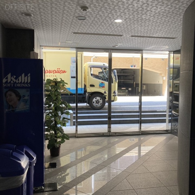 麹町秀永ビル エントランス