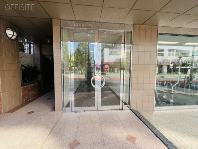 T323プレイスビル オフィス部分出入口