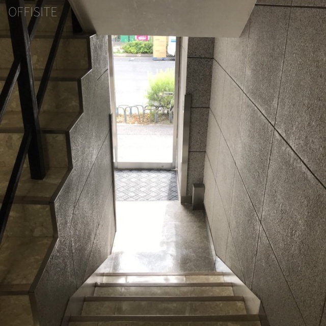 SDビル エントランス