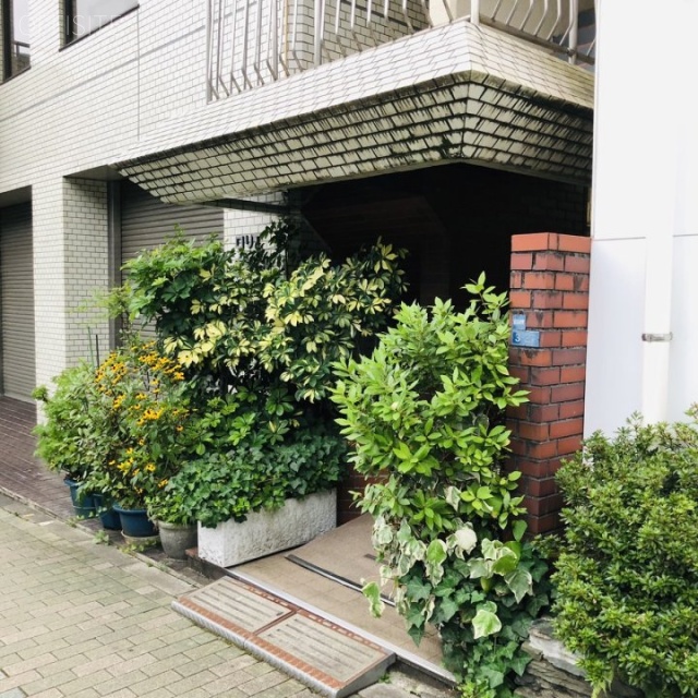 ロリエ市ヶ谷ビル 外観