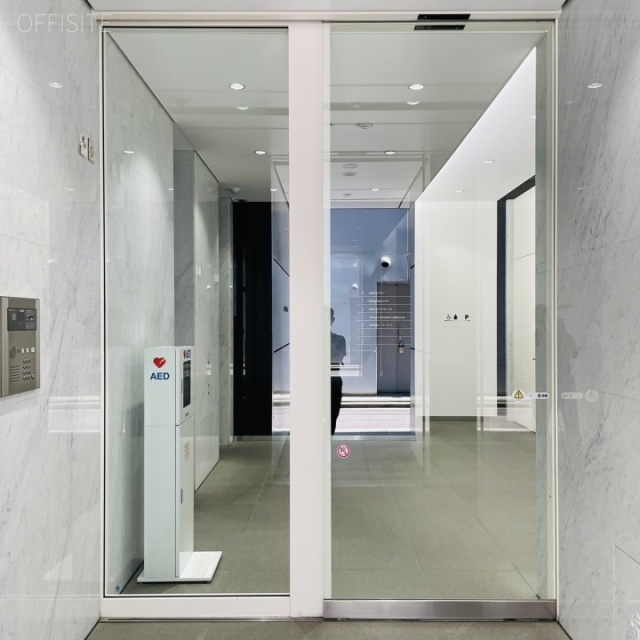 AーRISE神田 オフィスビル出入口