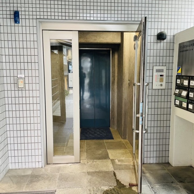 ユーデン浜松町ビル エントランス