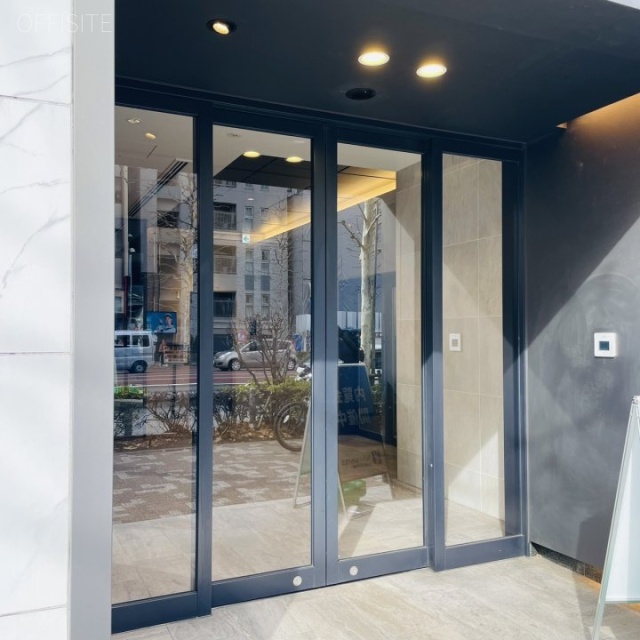 TQ茅場町 オフィスビル出入口