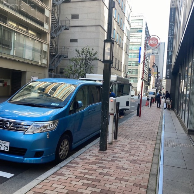 nefi nihombashi ビル前面道路