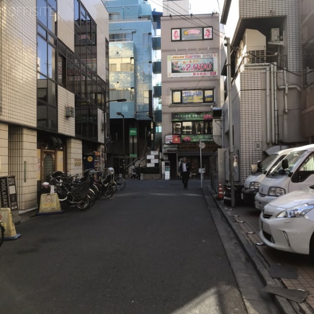 冠第2ビル ビル前面道路