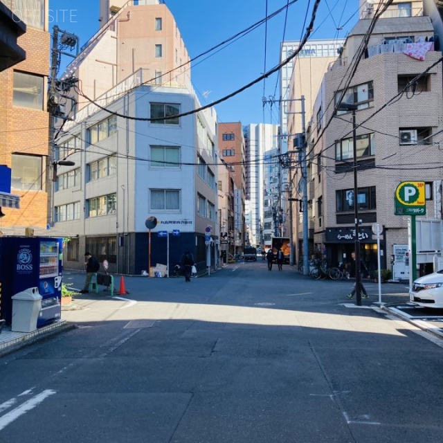 木村ビル ビル前面道路