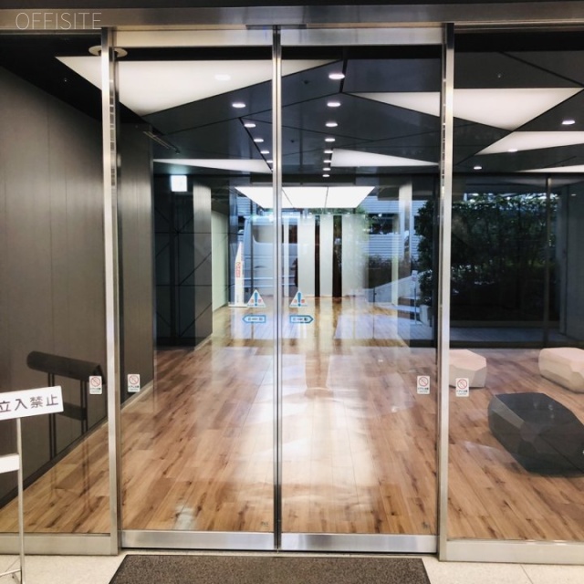 京セラ原宿ビル エントランス