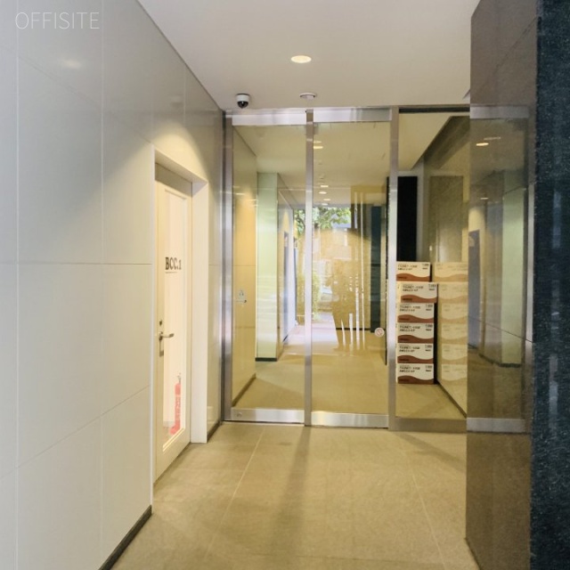 U-AXIS エントランス