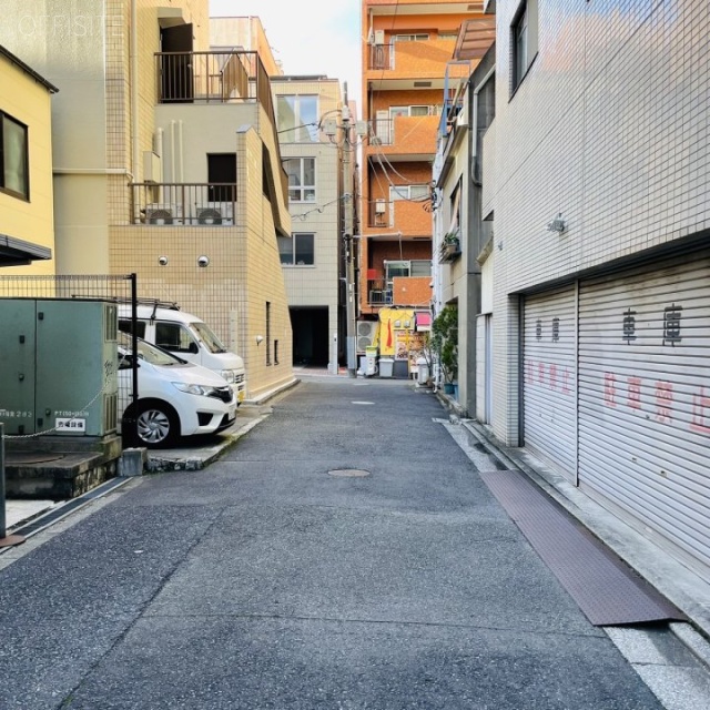 ニューシティハイツ飯田橋 背面道路
