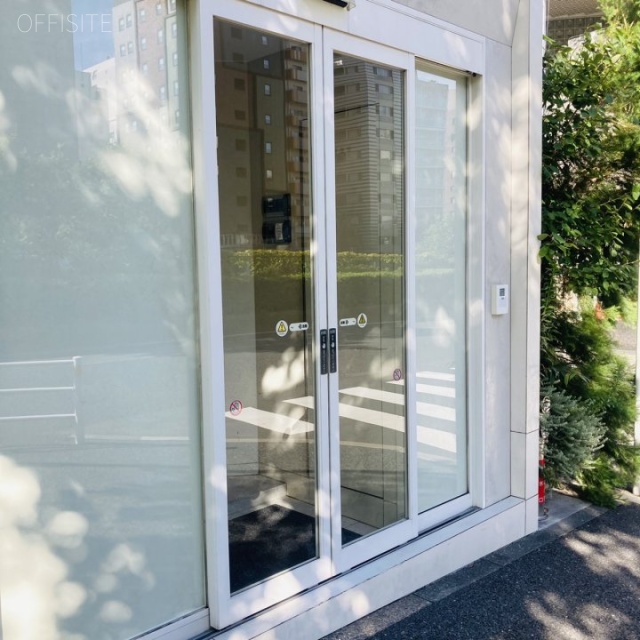 growth ginza east オフィスビル出入口