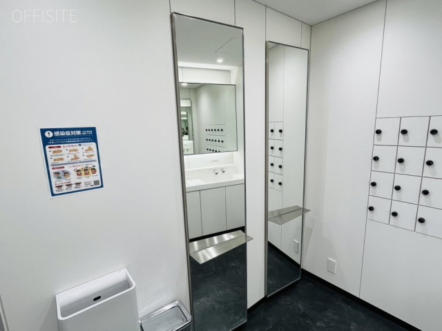 ヒューリック神宮前タワービルディング トイレ入口部分