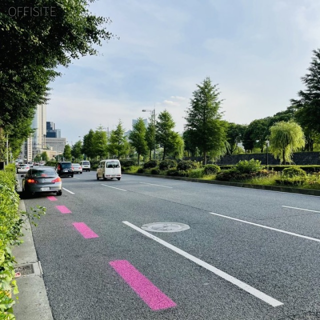 岸本ビル ビル前面道路