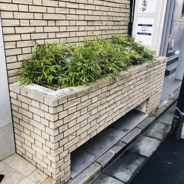 アデッソ西麻布 エントランス