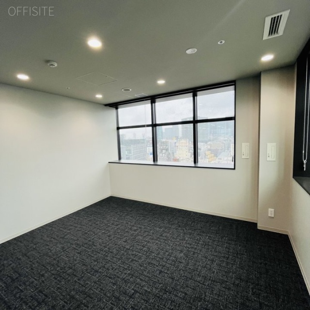 mirio神保町 内装