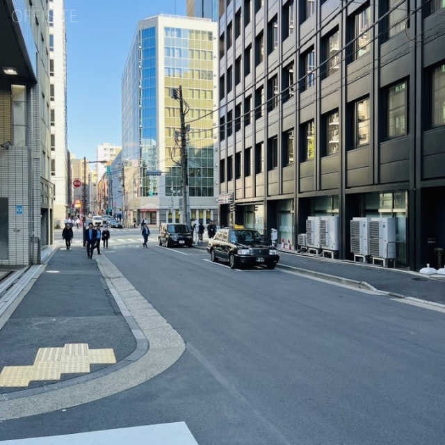 LANDPOOL KANDA TERRACE 前面道路