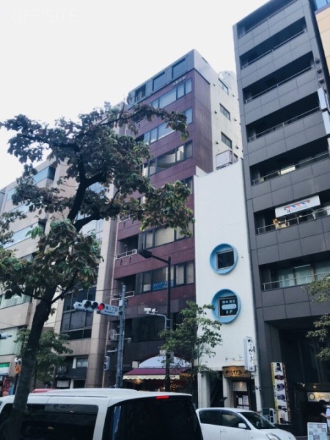 赤レンガ通りビル 外観