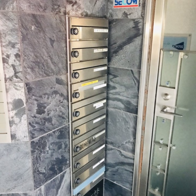 SRビル 郵便受け