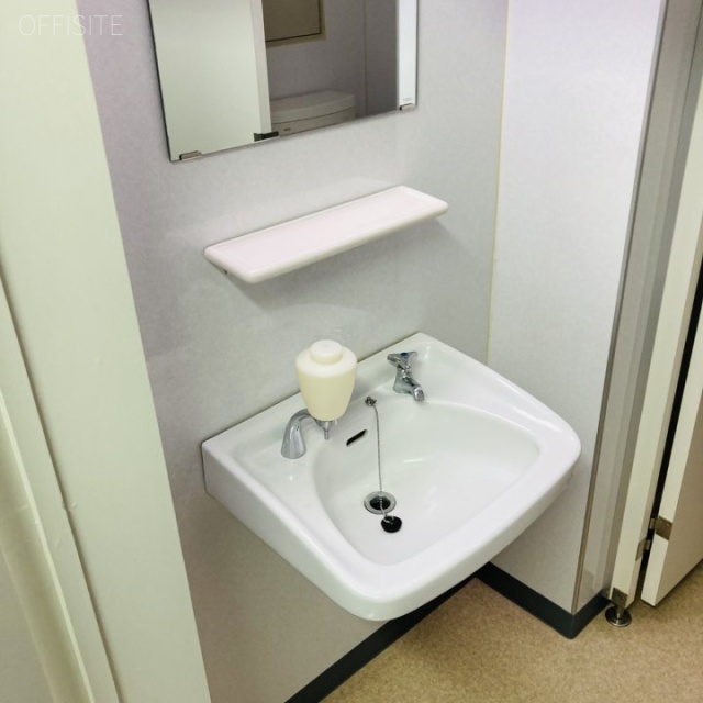 神宮外苑ビル1号館 301号室 洗面台