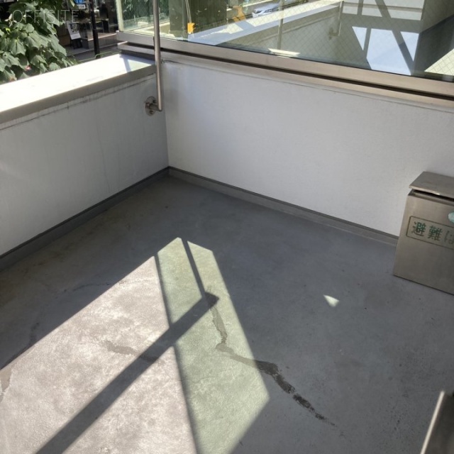 片帆ビル バルコニー