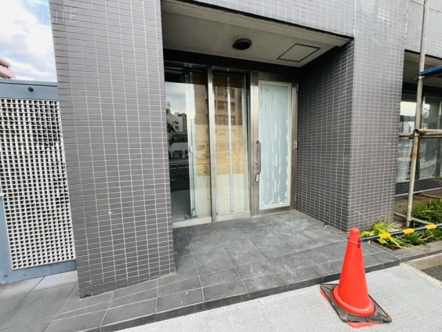 レジディア四谷三丁目ビル 外観