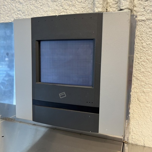 関口ビル エントランス