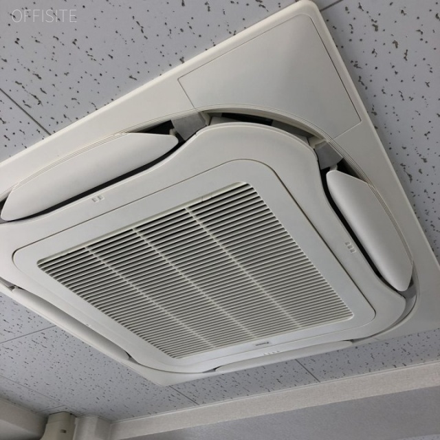 キャビックビル 701号室 空調設備
