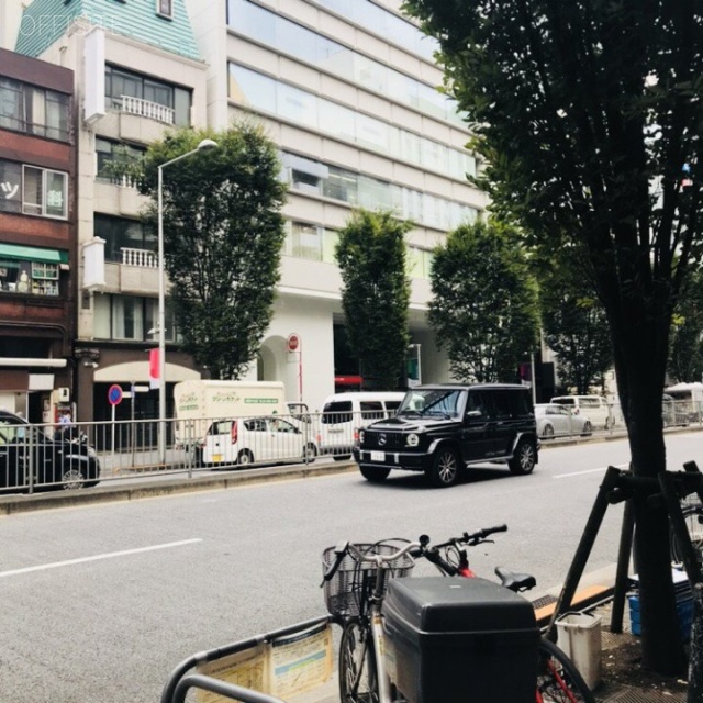 渋谷百瀬ビル 前面は明治通り